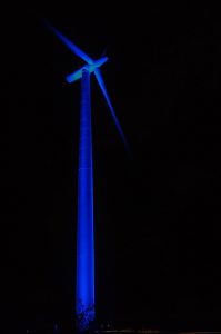 Beleuchtung anstatt Erleuchtung in Deutschland. Bild 1. Feuer unter dem Dach: Die dänische Regierung hat bei ihrer bisher auf Windenergie ausgerichteten Energiepolitik bereits die Notbremsung eingeleitet [DAEN] 